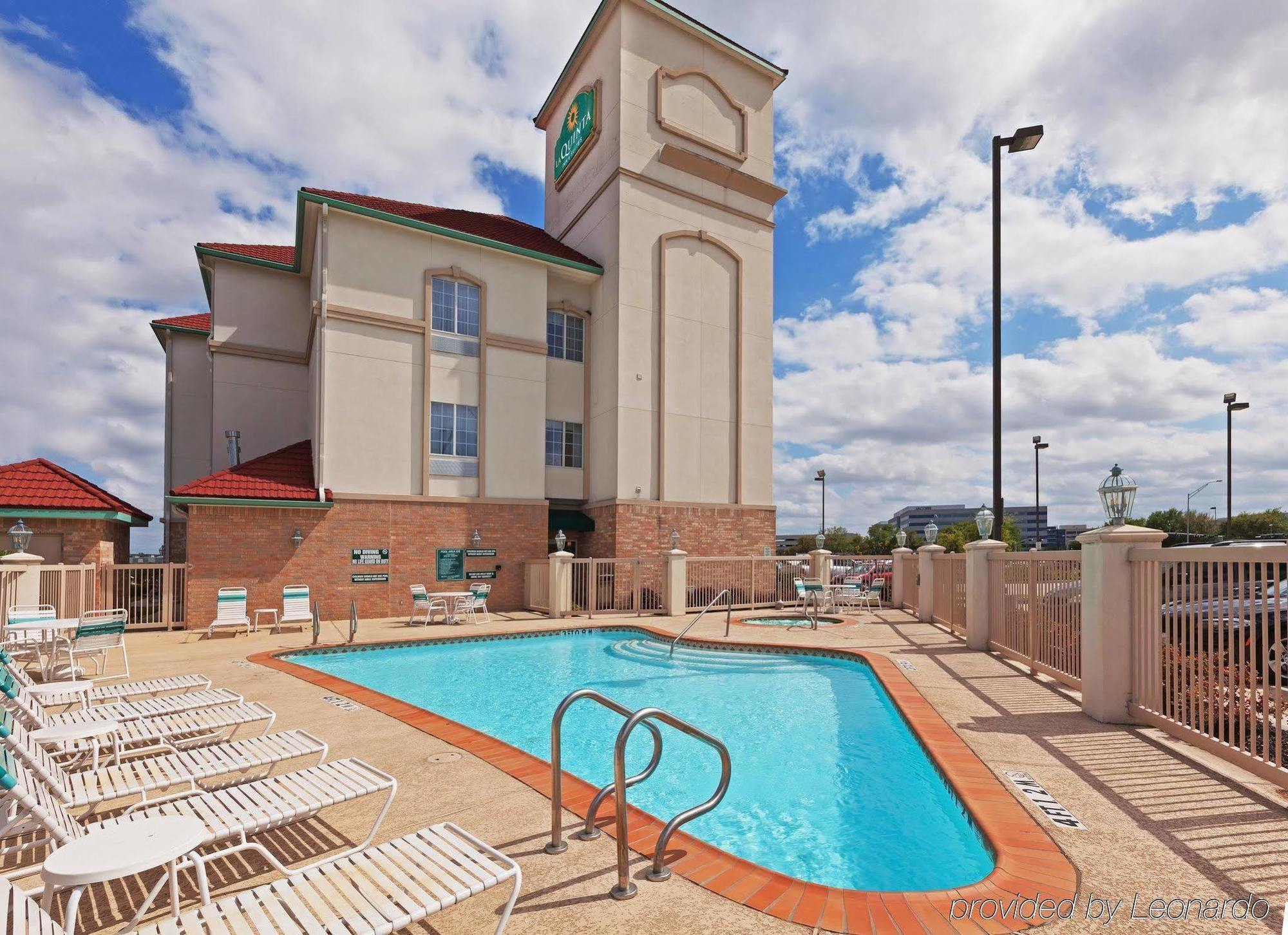 Sonesta Essential Houston Westchase Hotell Exteriör bild