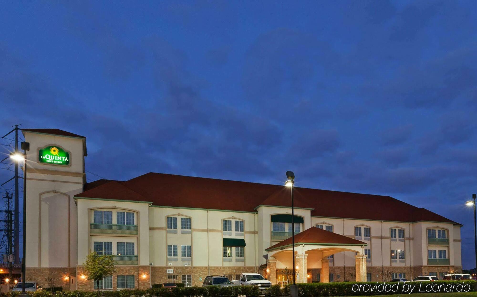 Sonesta Essential Houston Westchase Hotell Exteriör bild